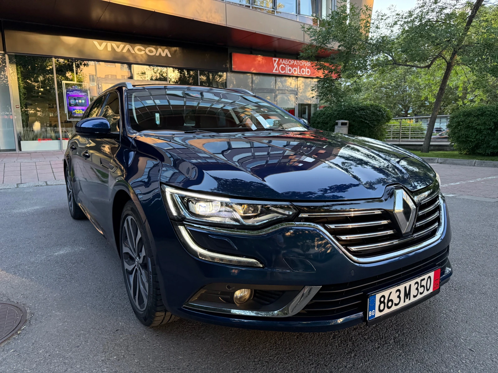 Renault Talisman 1.6 TCe 200к.с. 136х.км!LED, HuD, Massage, Swiss, снимка 6 - Автомобили и джипове - 55417638