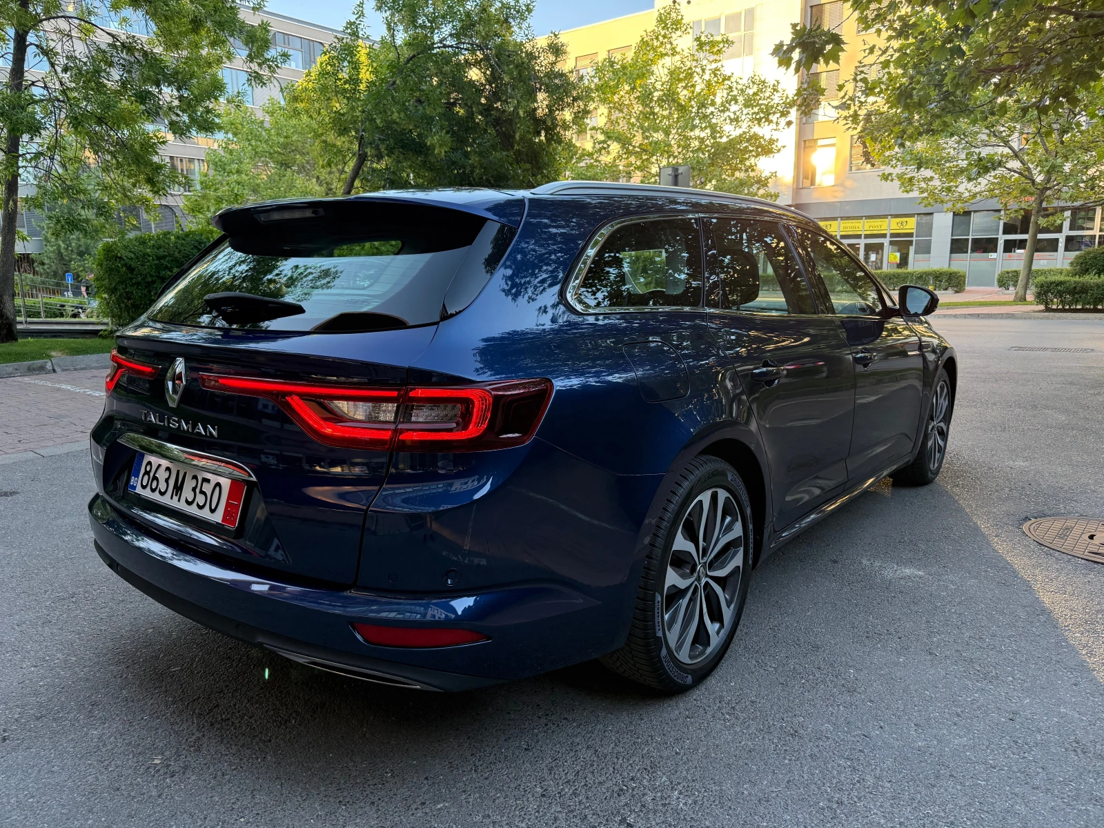 Renault Talisman 1.6 TCe 200к.с. 136х.км!LED, HuD, Massage, Swiss, снимка 4 - Автомобили и джипове - 55417638