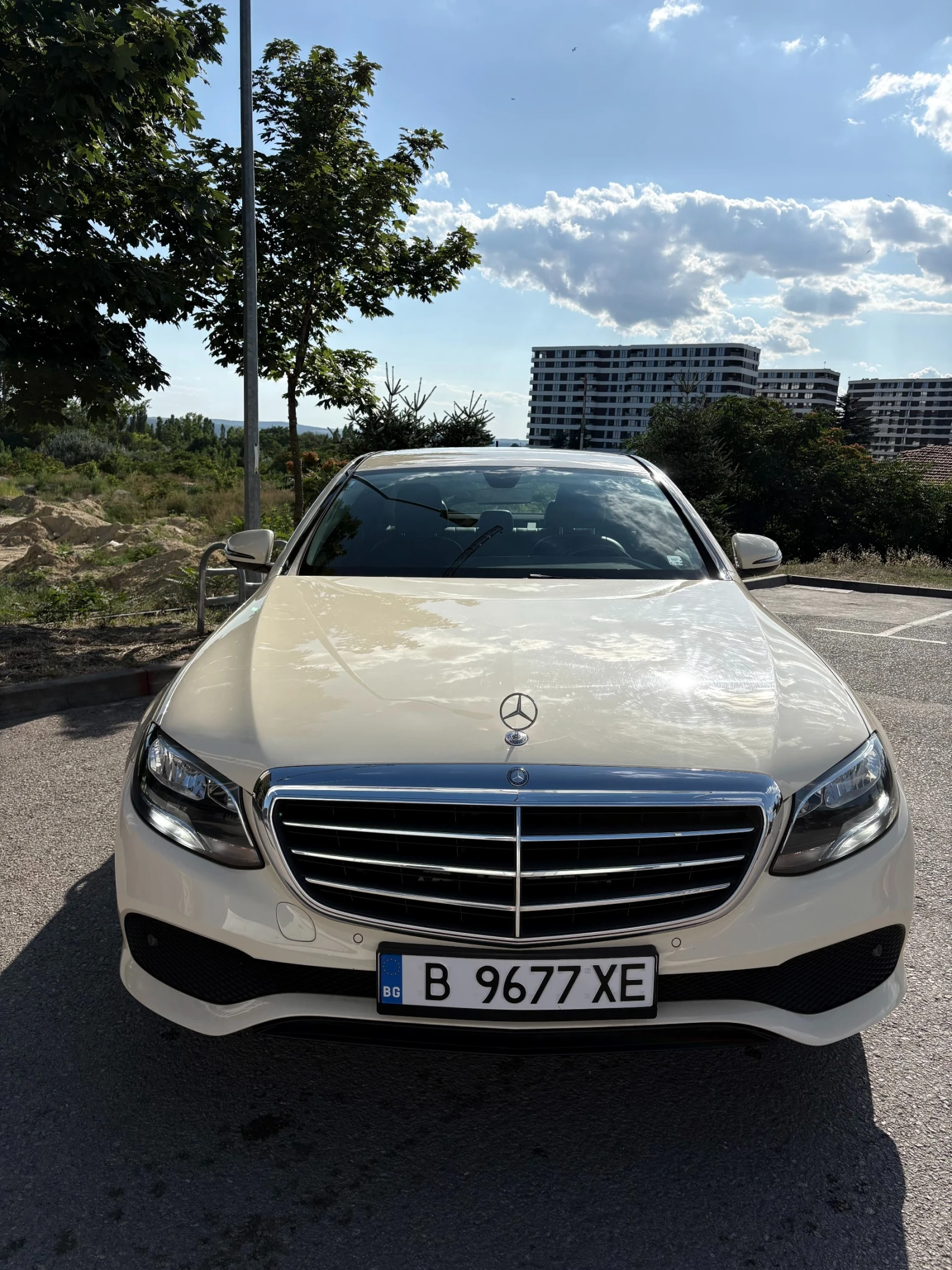 Mercedes-Benz E 220  9G-Tronic, снимка 2 - Автомобили и джипове - 55424040