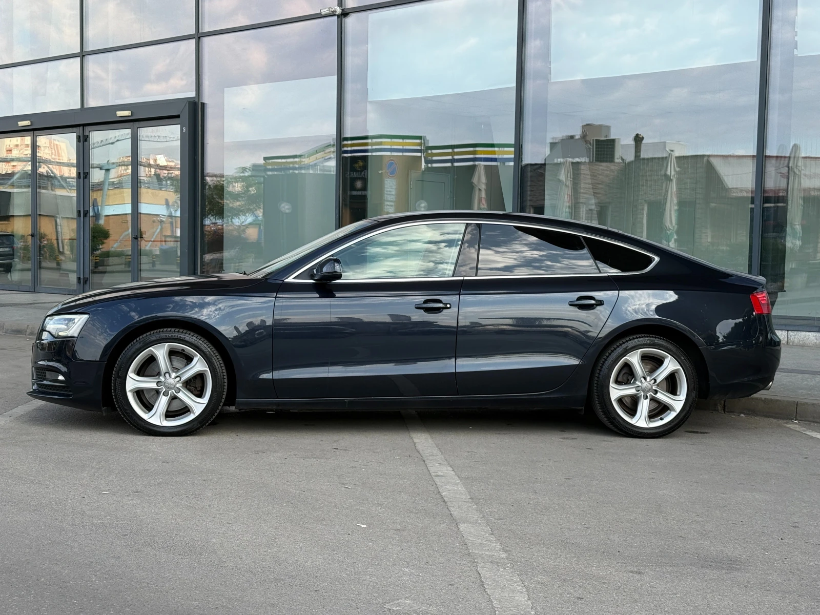 Audi A5 6 МЕСЕЦА ГАРАНЦИЯ/2.0TDI Sportback Facelift, снимка 2 - Автомобили и джипове - 55829838