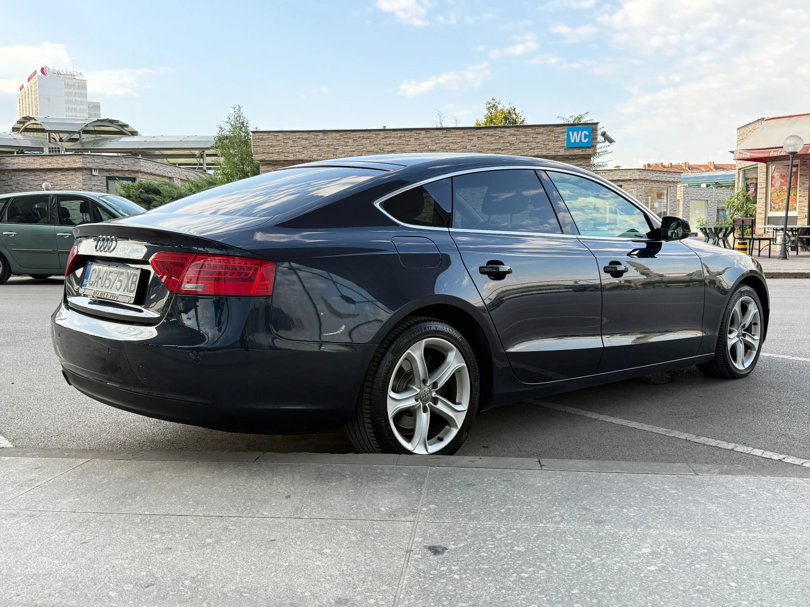Audi A5 6 МЕСЕЦА ГАРАНЦИЯ/2.0TDI Sportback Facelift, снимка 4 - Автомобили и джипове - 55829838