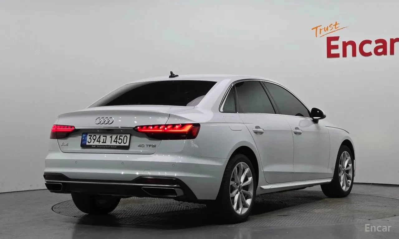 Audi A4 40 TFSI| MATRIX| ПАМЕТ| ПАНО| 12к КМ!, снимка 2 - Автомобили и джипове - 55929677