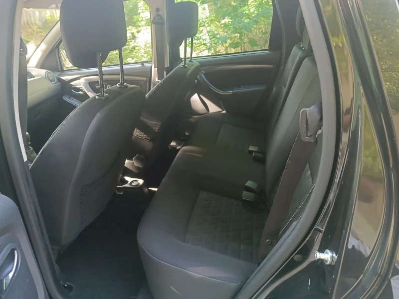 Dacia Duster 4х4, снимка 9 - Автомобили и джипове - 51374632