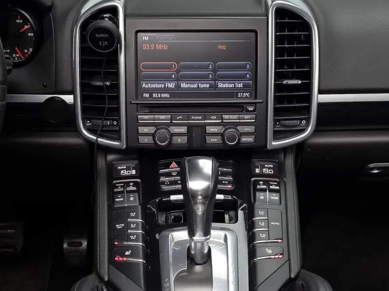 Porsche Cayenne 3.0 Diesel 958, снимка 14 - Автомобили и джипове - 55218660
