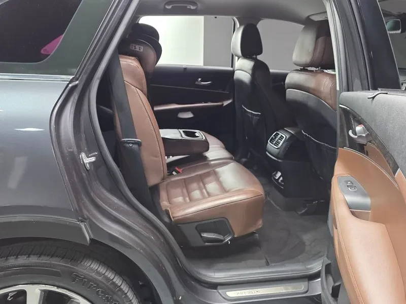 Kia Sorento 2.2 CRDI 4WD - ���� 30% ����� | Mobile.bg � ����������� 12