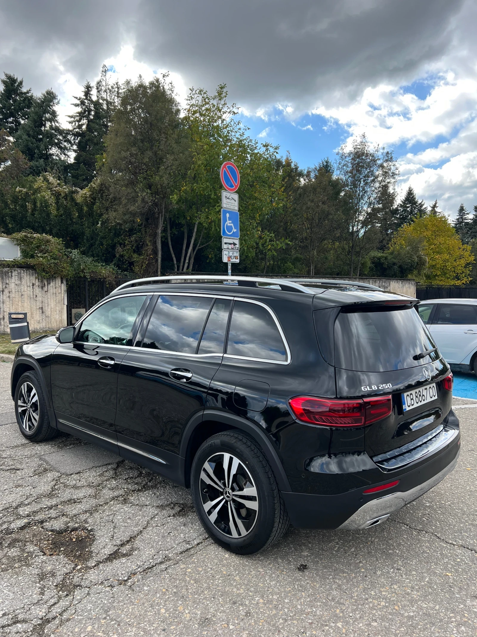 Mercedes-Benz GLB 250 4MATIC - изображение 4