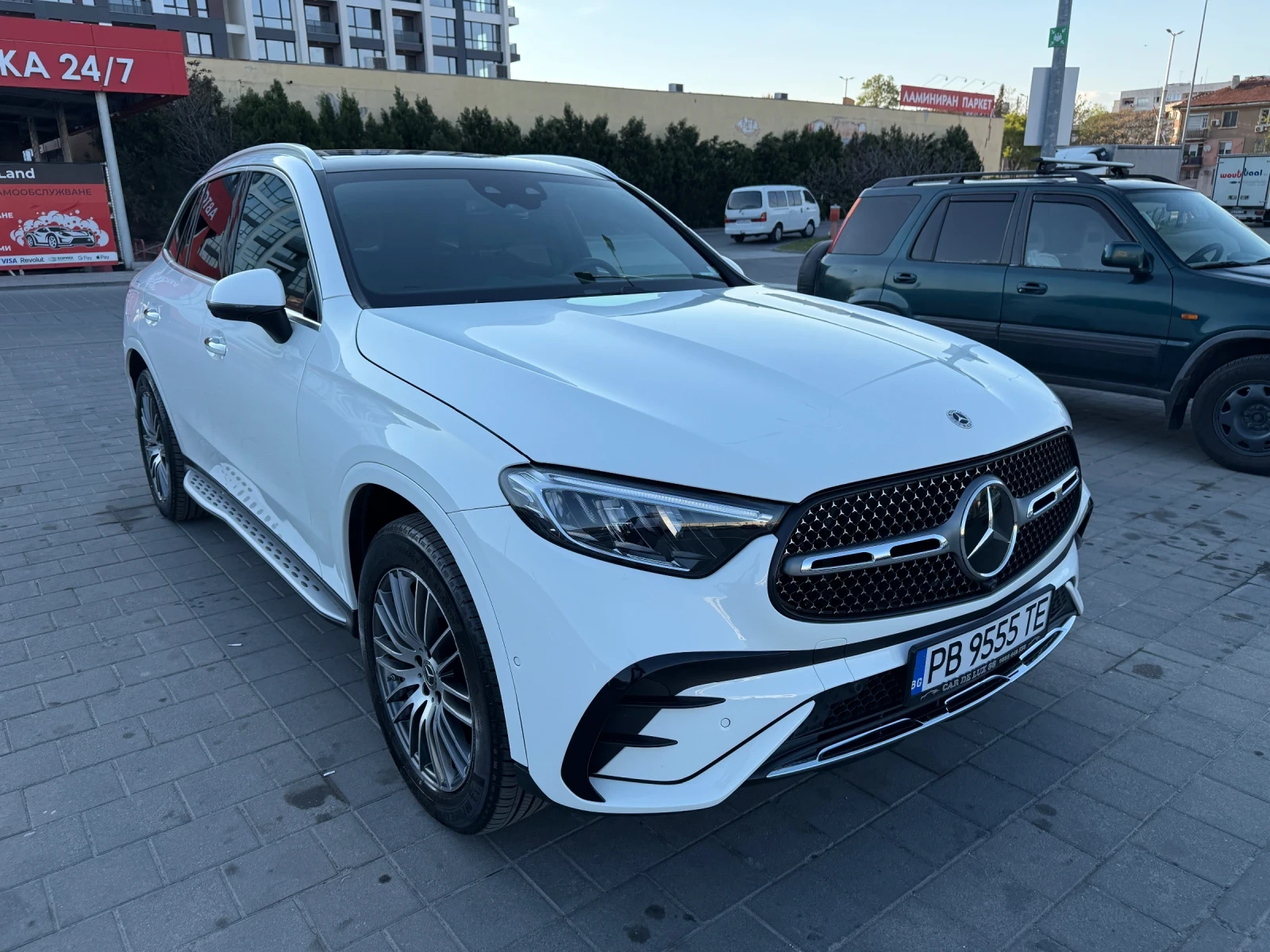 Mercedes-Benz GLC 300 mild hibrid, 2500км.