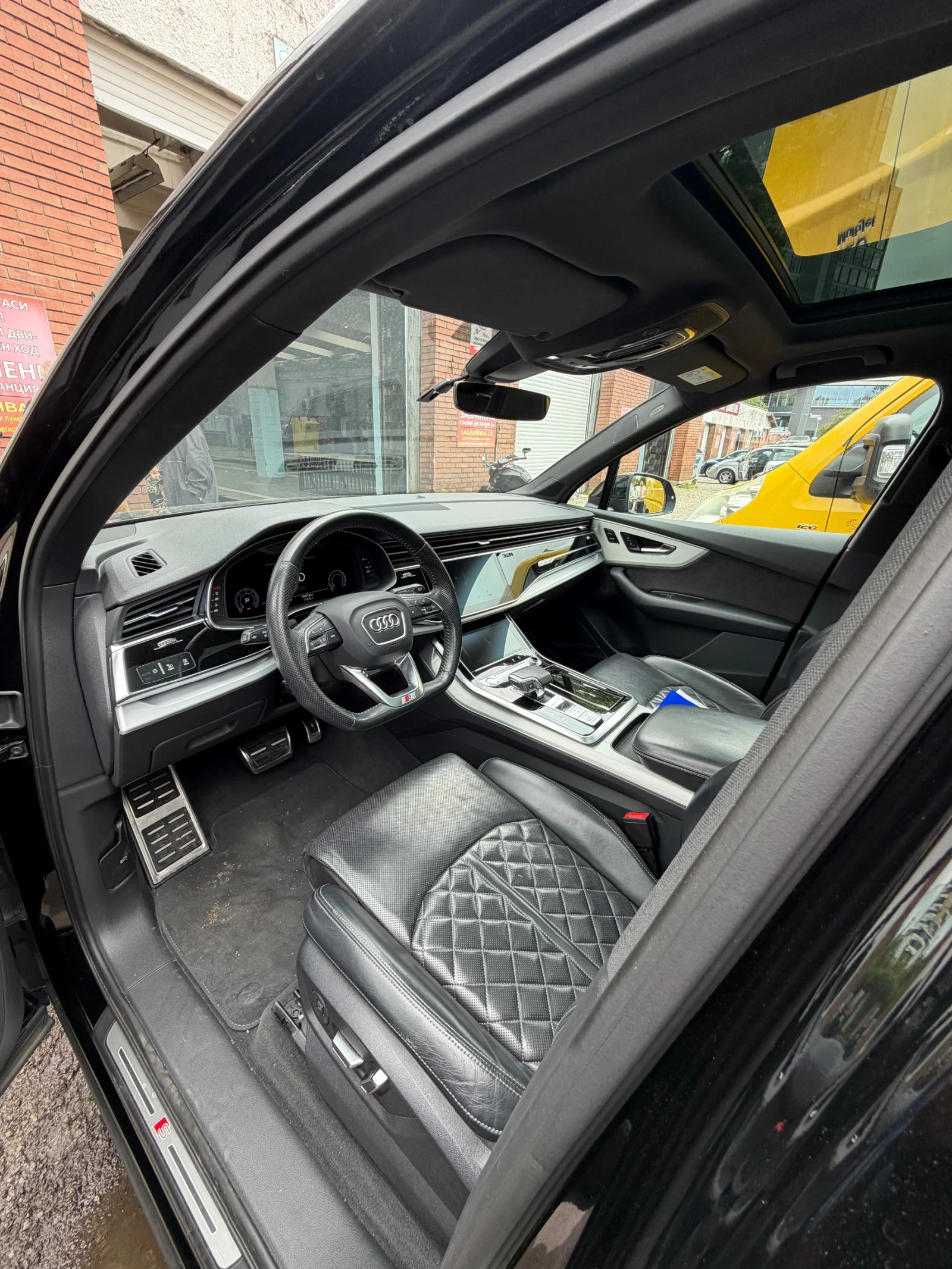 Audi Q7 ПЕРФЕКТНО СЪСТОЯНИЕ НАПЪЛНО ОБСУЖЕНА ФУЛ ЕКСТРИИИИ, снимка 12 - Автомобили и джипове - 54885055