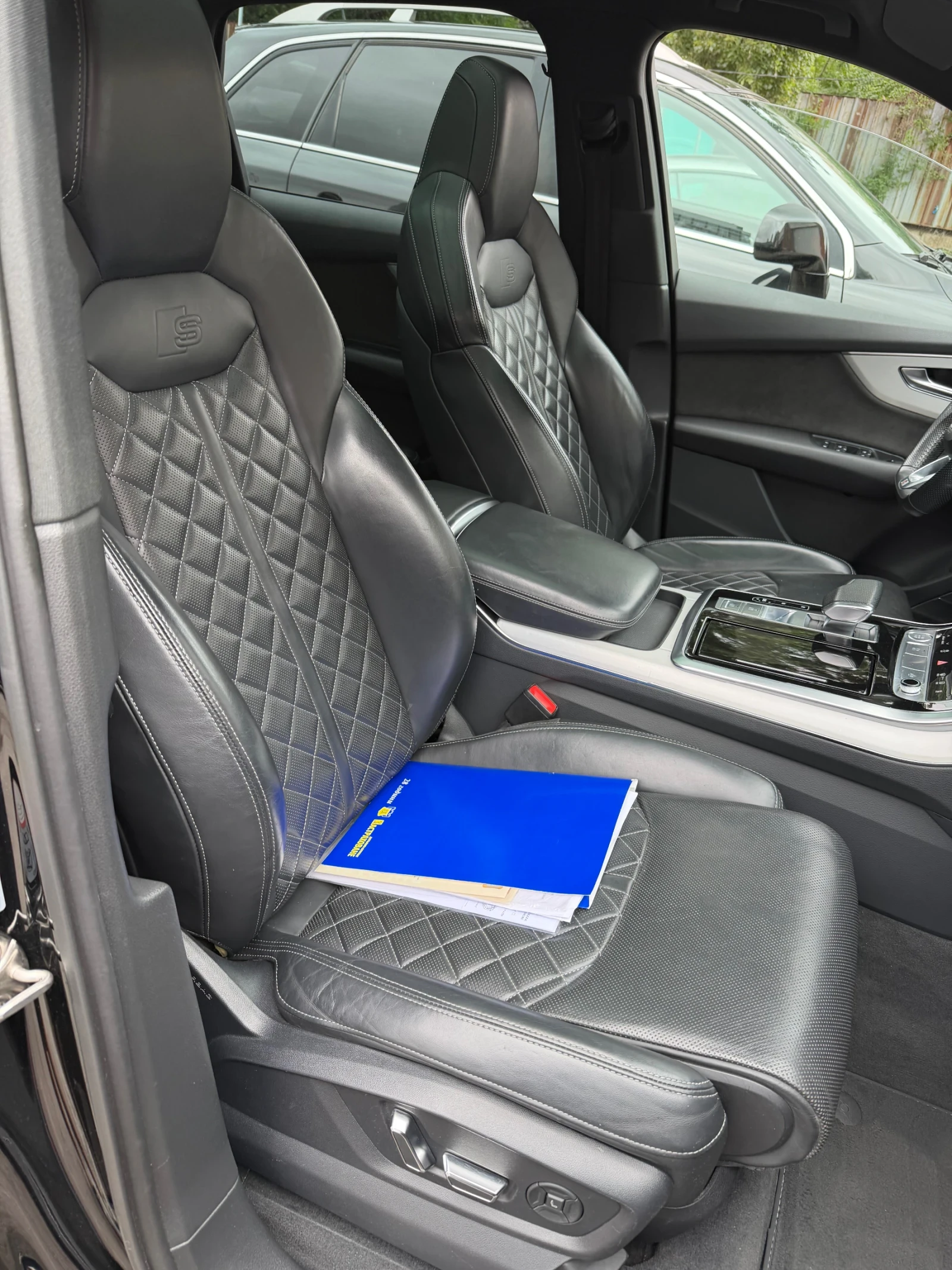 Audi Q7 ПЕРФЕКТНО СЪСТОЯНИЕ НАПЪЛНО ОБСУЖЕНА ФУЛ ЕКСТРИИИИ, снимка 15 - Автомобили и джипове - 54885055