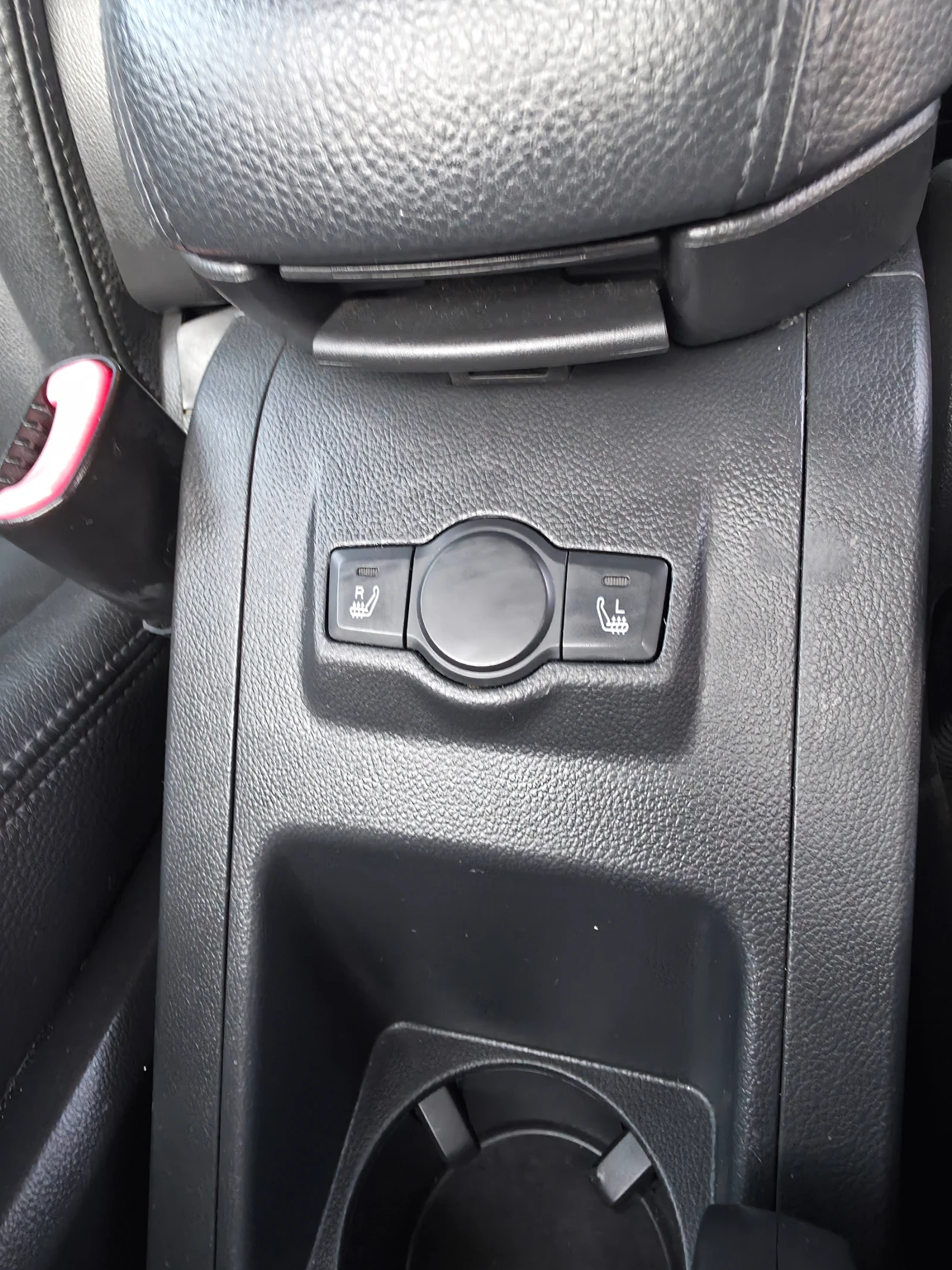 Chevrolet Captiva, снимка 17 - Автомобили и джипове - 55479817