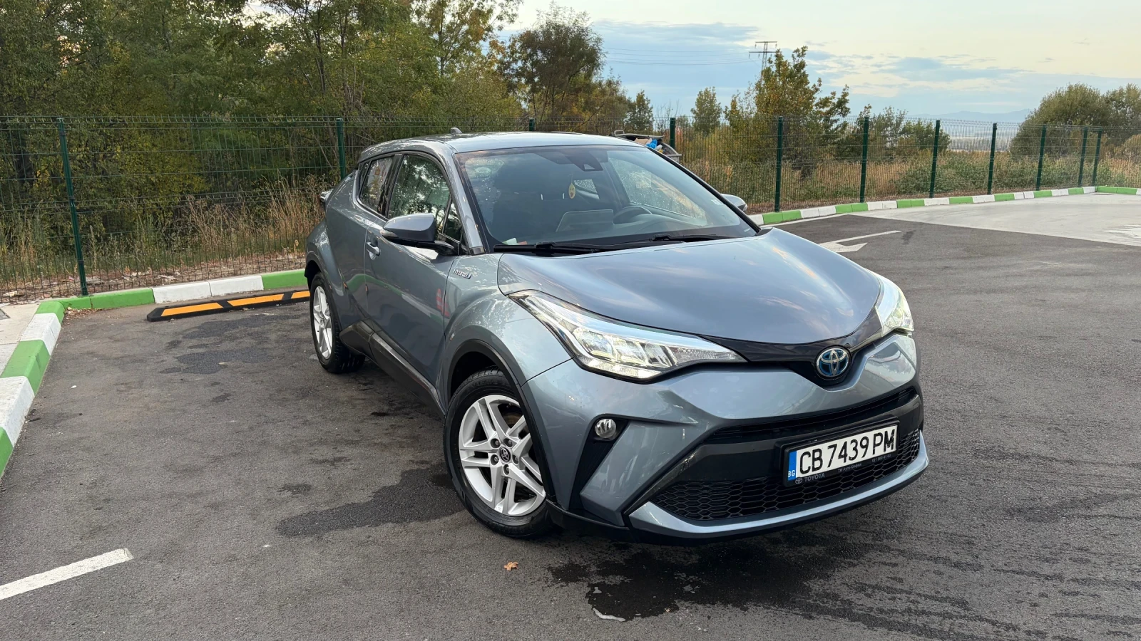 Toyota C-HR 1.8 Hybrid 