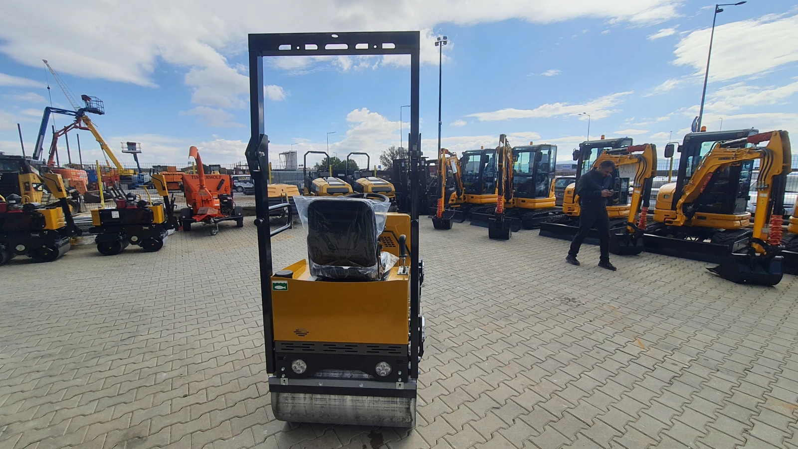 Валяк Друга марка Bautrax DR10 - изображение 6