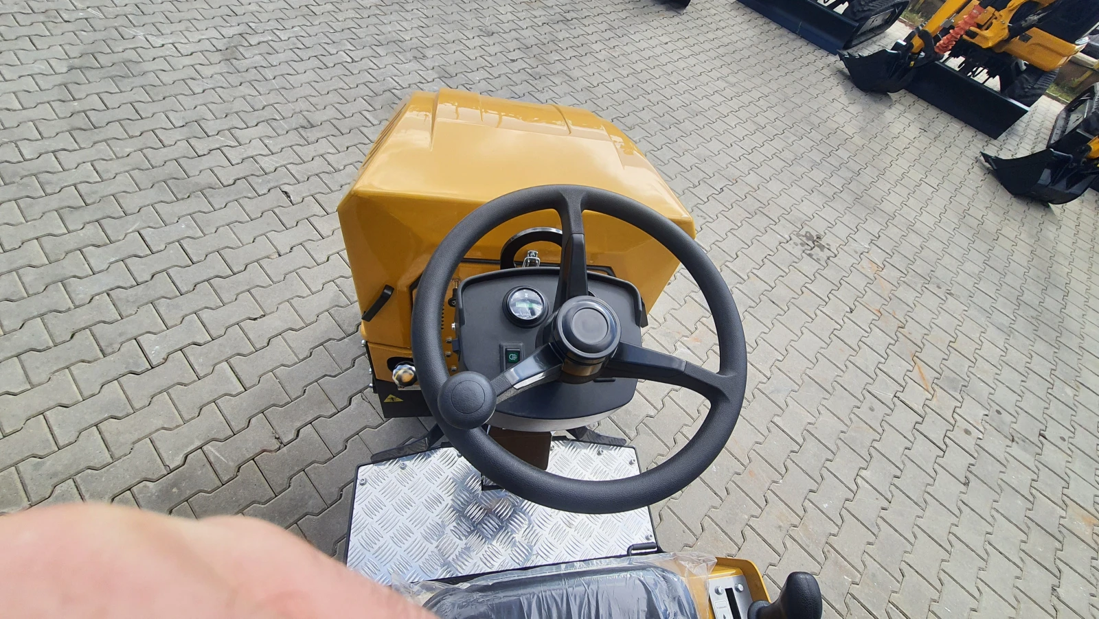  Bautrax DR10 | Mobile.bg   12