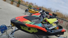 Джет Bombardier Sea Doo SPARK TRIX, снимка 2 - Воден транспорт - 52916005