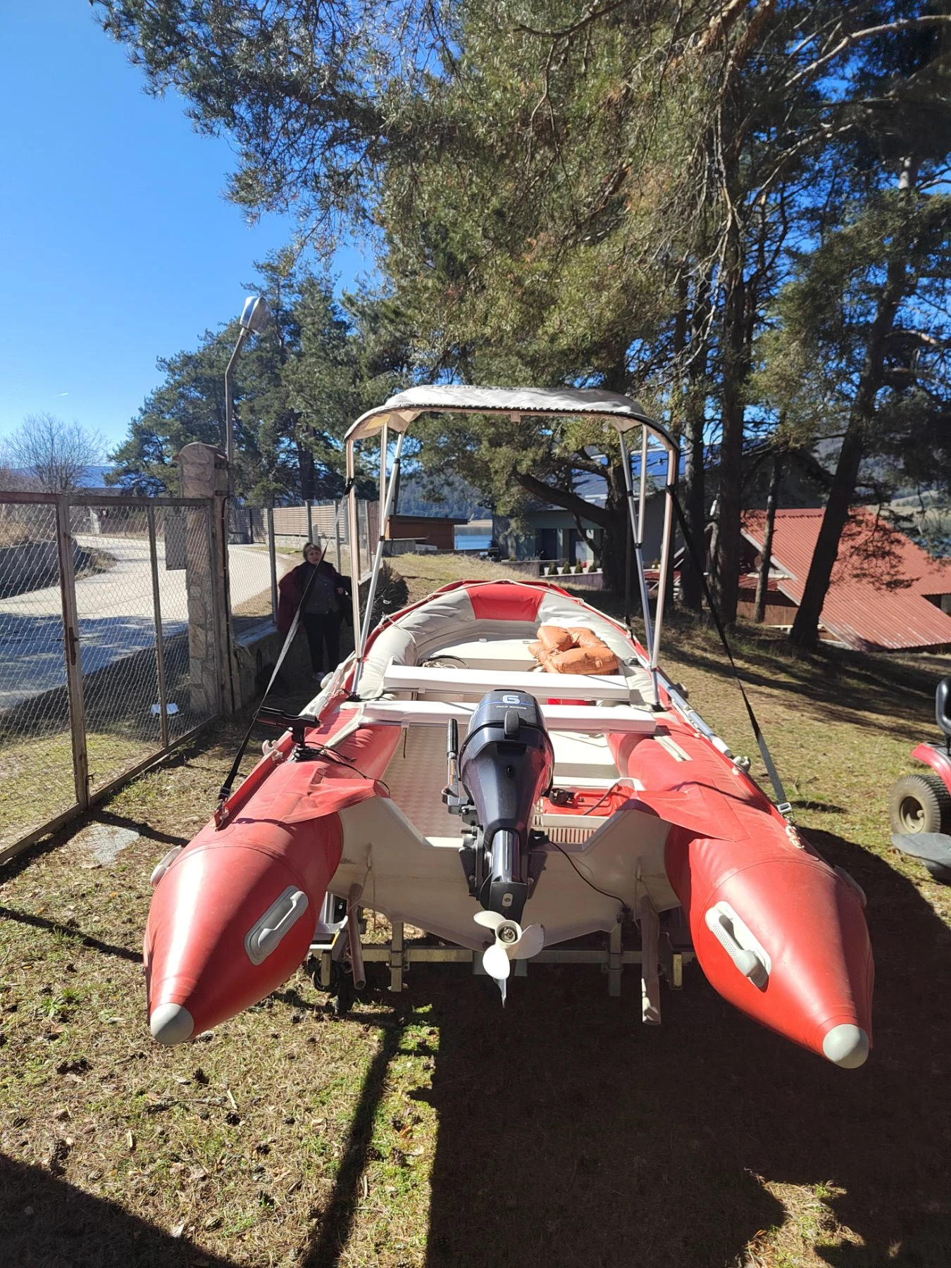 Надуваема лодка v-type Freesun 420 (модел RY-AL420), снимка 2 - Воден транспорт - 53730792