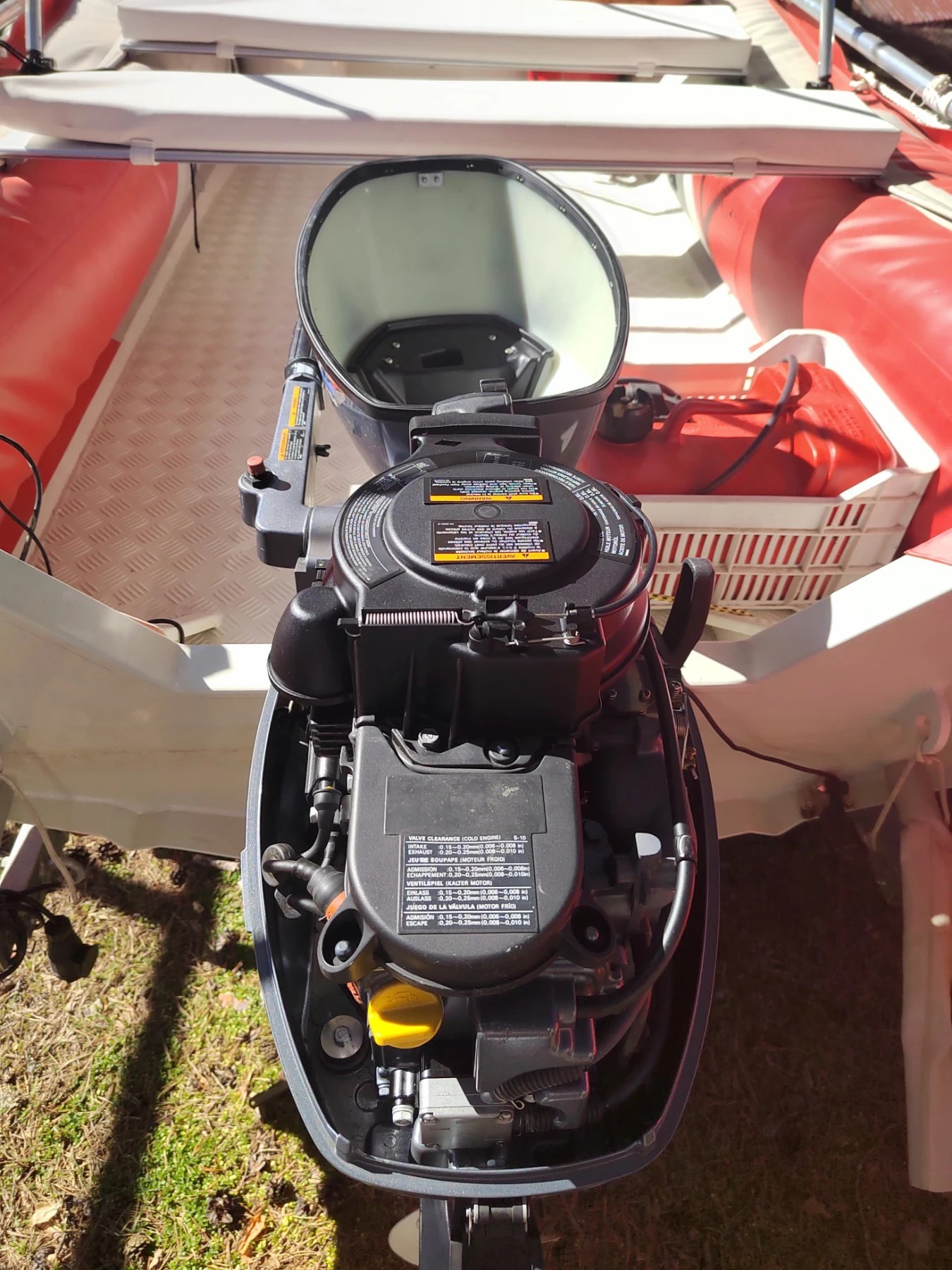 Надуваема лодка v-type Freesun 420 (модел RY-AL420), снимка 12 - Воден транспорт - 53730792