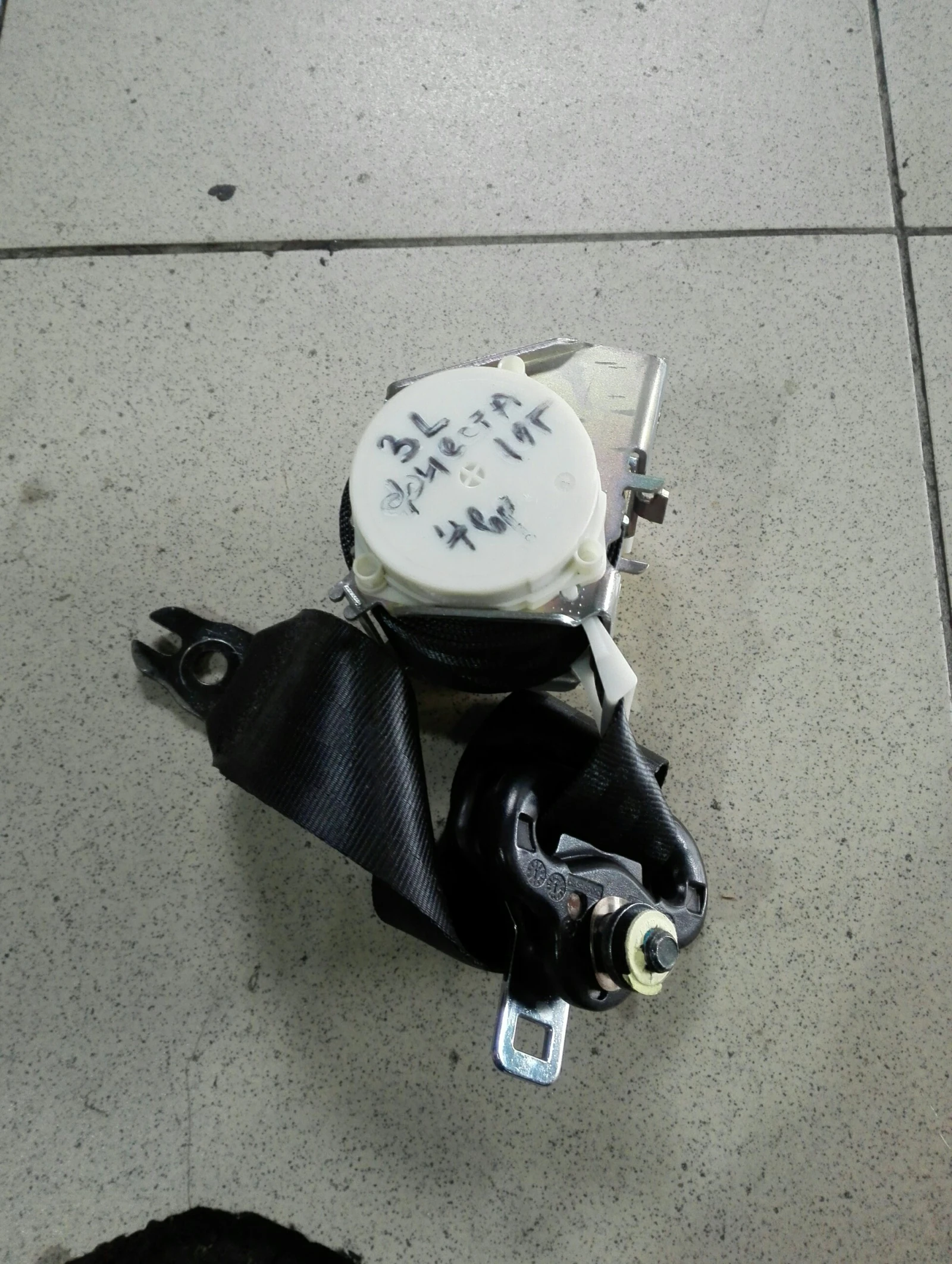 ����� ����� ��� ���� ������ 4����� | Mobile.bg � ����������� 1