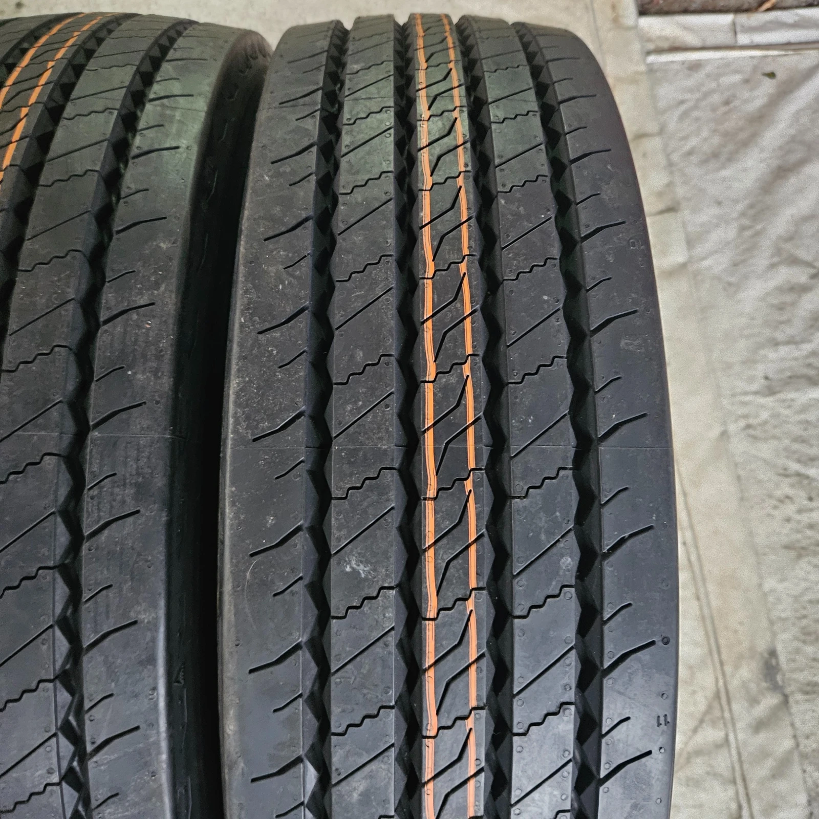 ���� 215/75R17.5 | Mobile.bg � ����������� 2