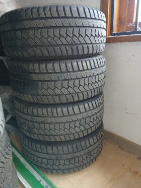      245/45R17