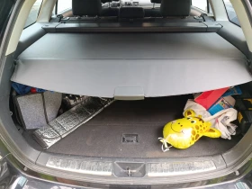 Toyota Avensis Комби, снимка 8