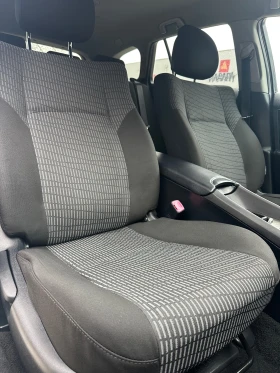 Toyota Avensis 2.0 D-4D * НАВИ* , снимка 15