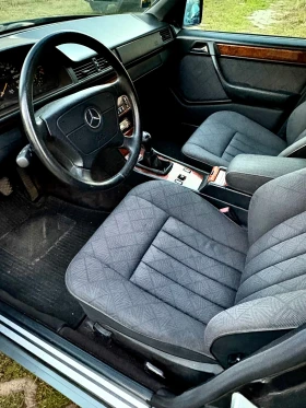 Mercedes-Benz 124, снимка 8