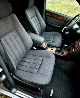 Mercedes-Benz 124, снимка 12