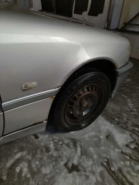 Mercedes-Benz 220 - 1200 € / 2347.00 лв. - 33206606 12