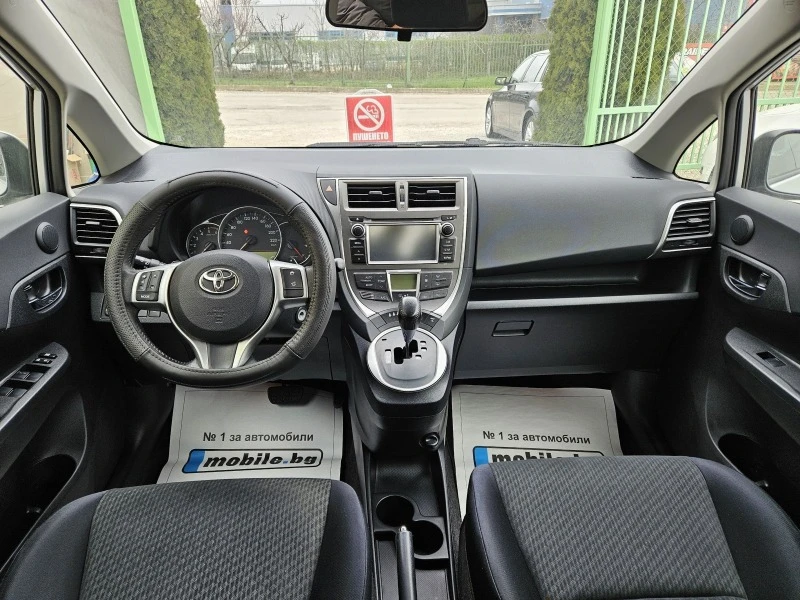 Toyota Verso S Avtomatik camera, снимка 12 - Автомобили и джипове - 44837424