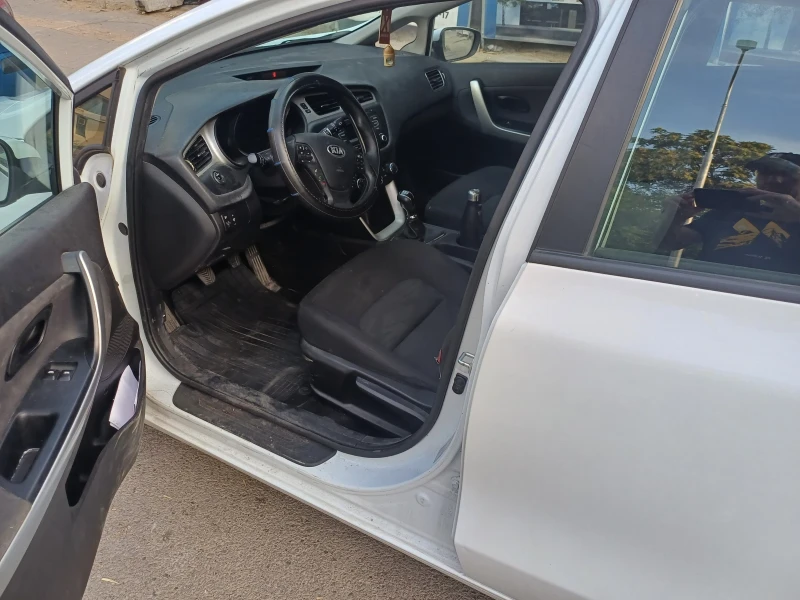 Kia Ceed Comfort, снимка 13 - Автомобили и джипове - 47491416