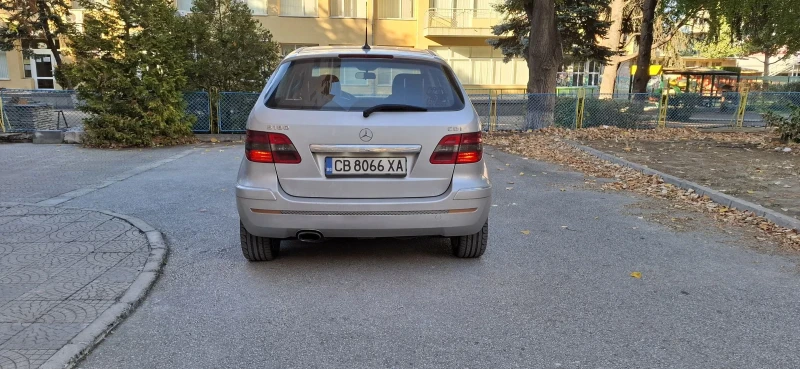 Mercedes-Benz B 180, снимка 3 - Автомобили и джипове - 47731149