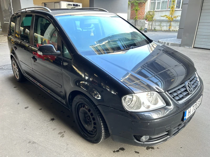 VW Touran, снимка 3 - Автомобили и джипове - 48040554