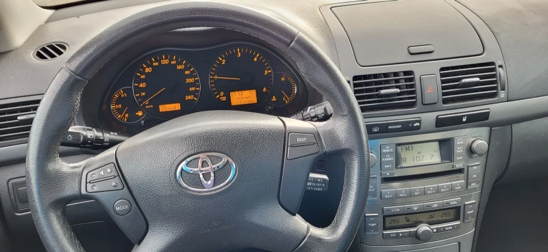 Toyota Avensis 2.0D4D-125 Facelift , снимка 14 - Автомобили и джипове - 48220826