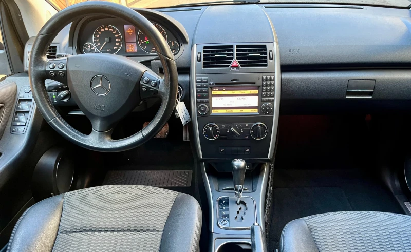 Mercedes-Benz A 200 Facelift/А200-136 коня/Автомат/, снимка 11 - Автомобили и джипове - 48824407