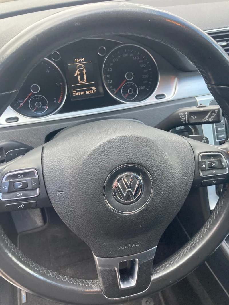 VW Passat, снимка 9 - Автомобили и джипове - 48965786