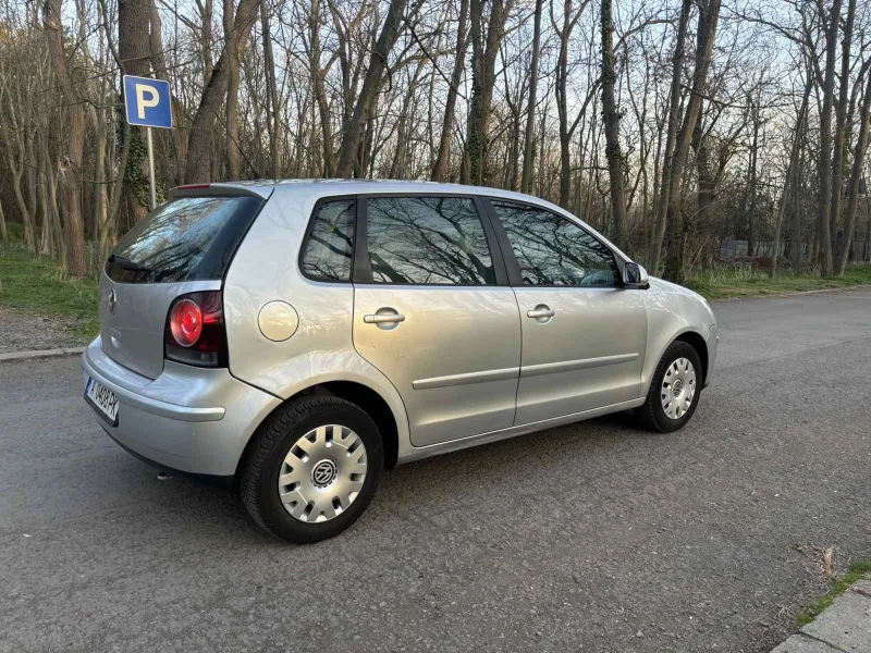 VW Polo 1.4i, снимка 5 - Автомобили и джипове - 49475442