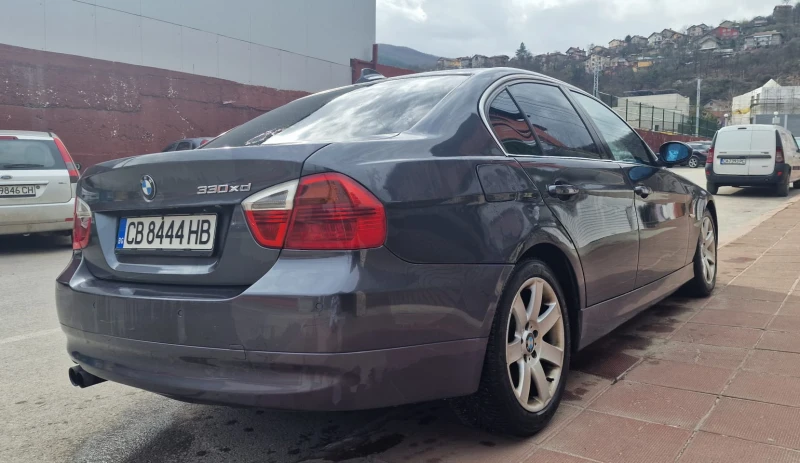 BMW 330 xd, снимка 5 - Автомобили и джипове - 49517245