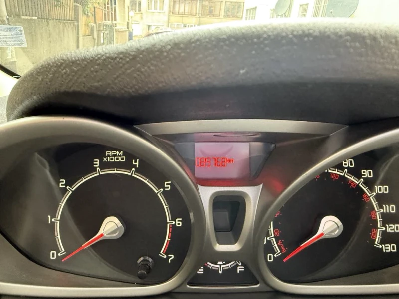 Ford Fiesta 1.6 TI VCT Titanium , снимка 8 - Автомобили и джипове - 51744688
