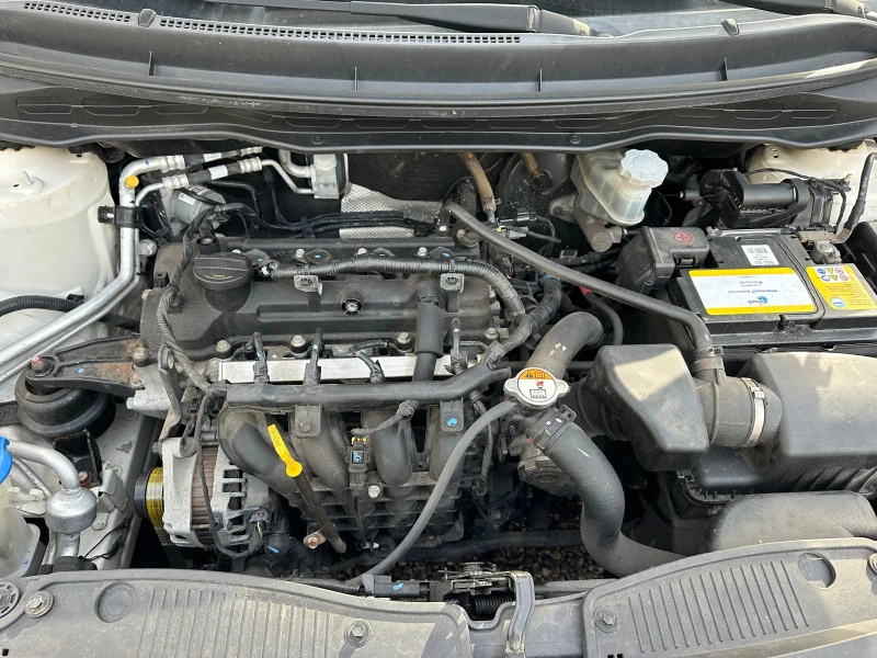 Hyundai I20 Bluedrive + CarPlay , снимка 9 - Автомобили и джипове - 52446769