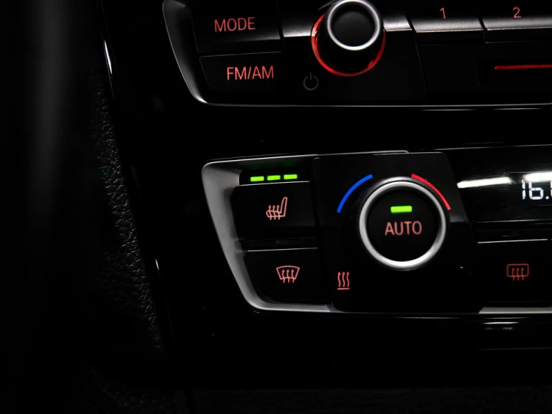 BMW 228 * АВТО КРЕДИТ* ЦЕНА ДО БГ * СЕРВИЗНА ИСТОРИЯ * , снимка 15 - Автомобили и джипове - 52727058