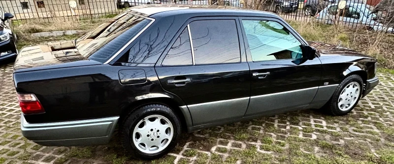 Mercedes-Benz 124, снимка 5 - Автомобили и джипове - 52775357