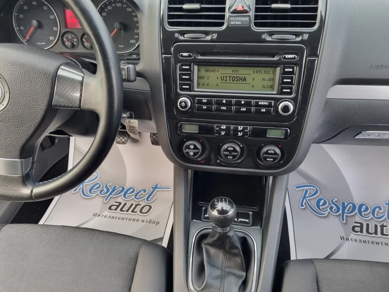 VW Golf 1.6 ГАЗ / ОБСЛУЖЕН, снимка 15 - Автомобили и джипове - 53077760