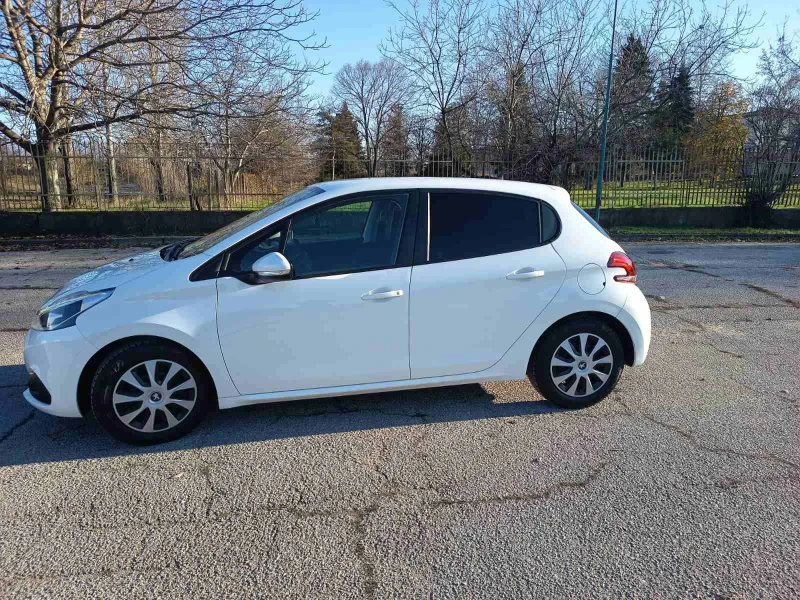 Peugeot 208 1.6 HDI, снимка 6 - Автомобили и джипове - 53215584
