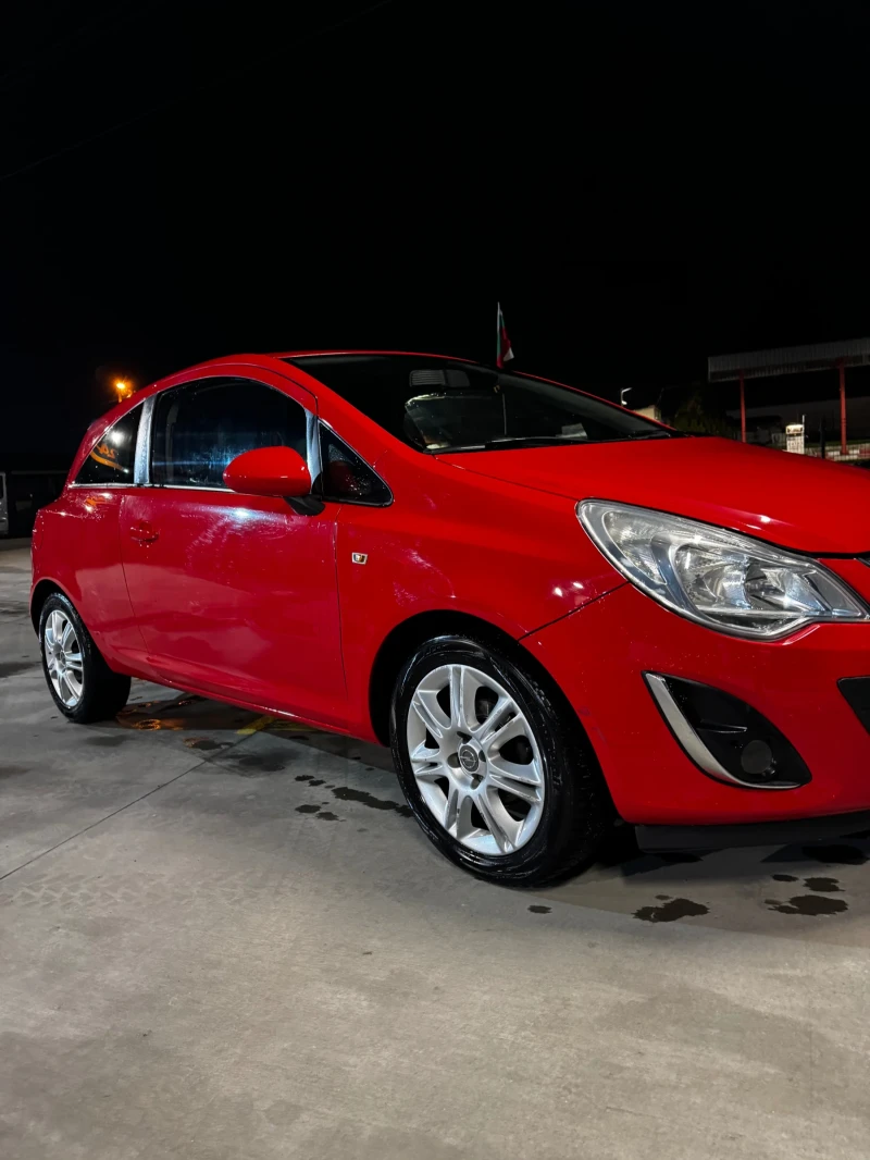 Opel Corsa 1.2 бензин/фабрична газ, снимка 6 - Автомобили и джипове - 53396641