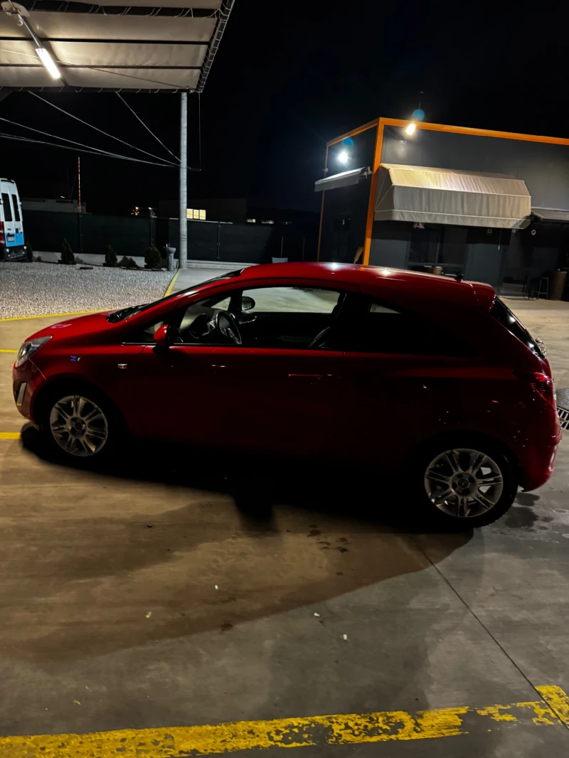 Opel Corsa 1.2 бензин/фабрична газ, снимка 5 - Автомобили и джипове - 53396641