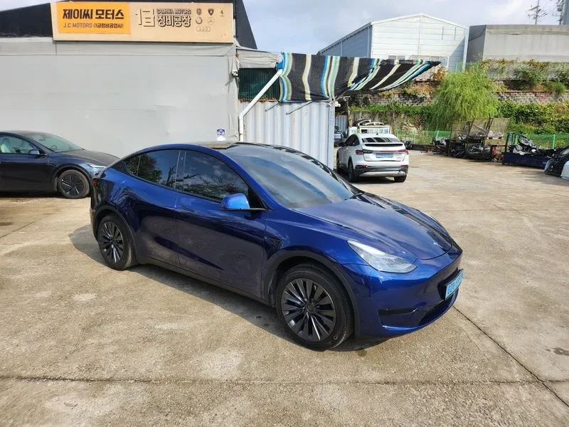 Tesla Model Y RWD | PANO* �������*  | Mobile.bg � ����������� 4