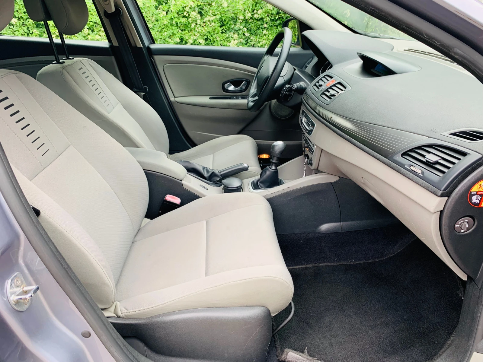 Renault Megane III  1.6 i | Mobile.bg   13