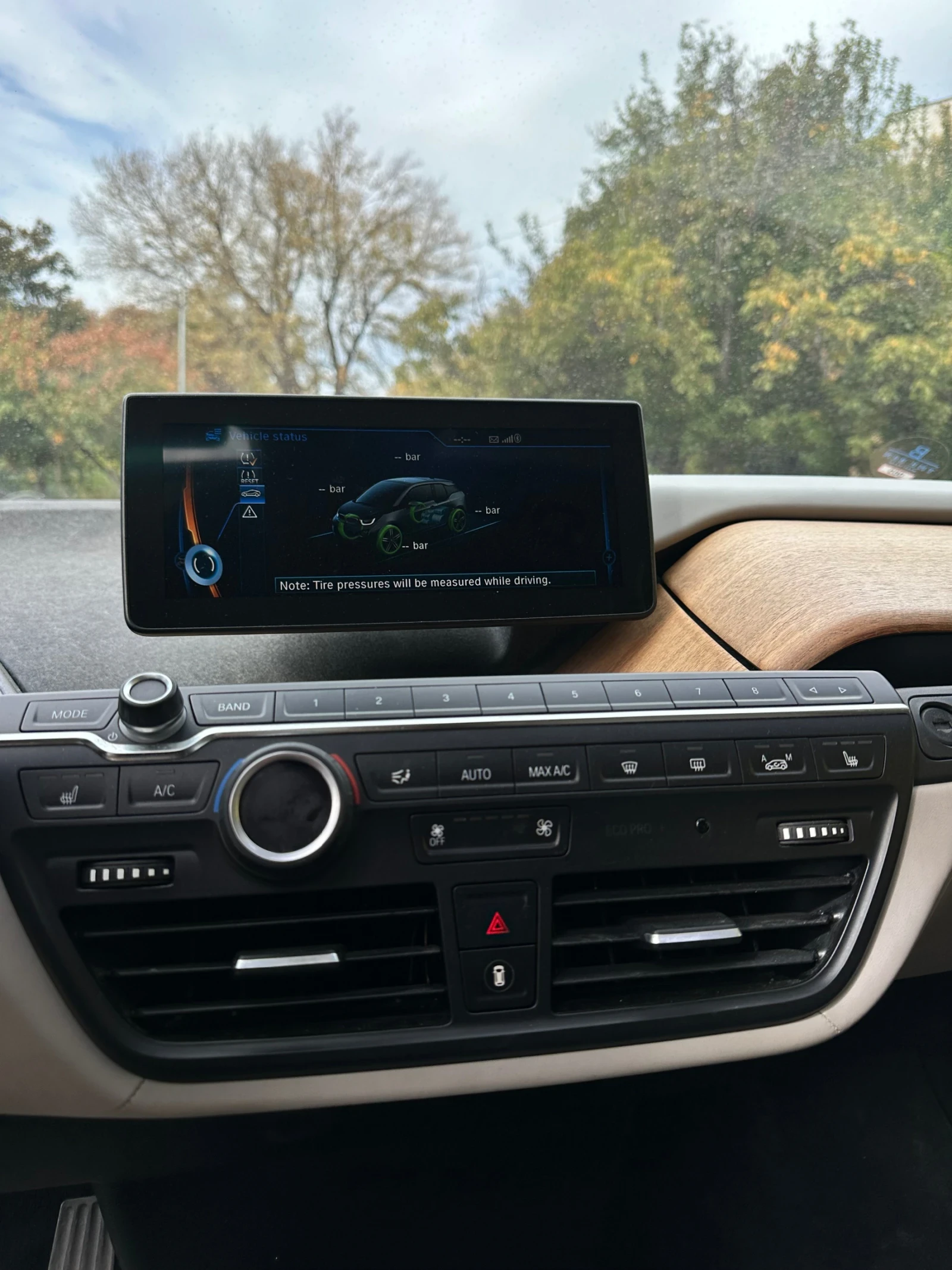 BMW i3 Rex/Hybrid/94Ah/ Бартер - изображение 7
