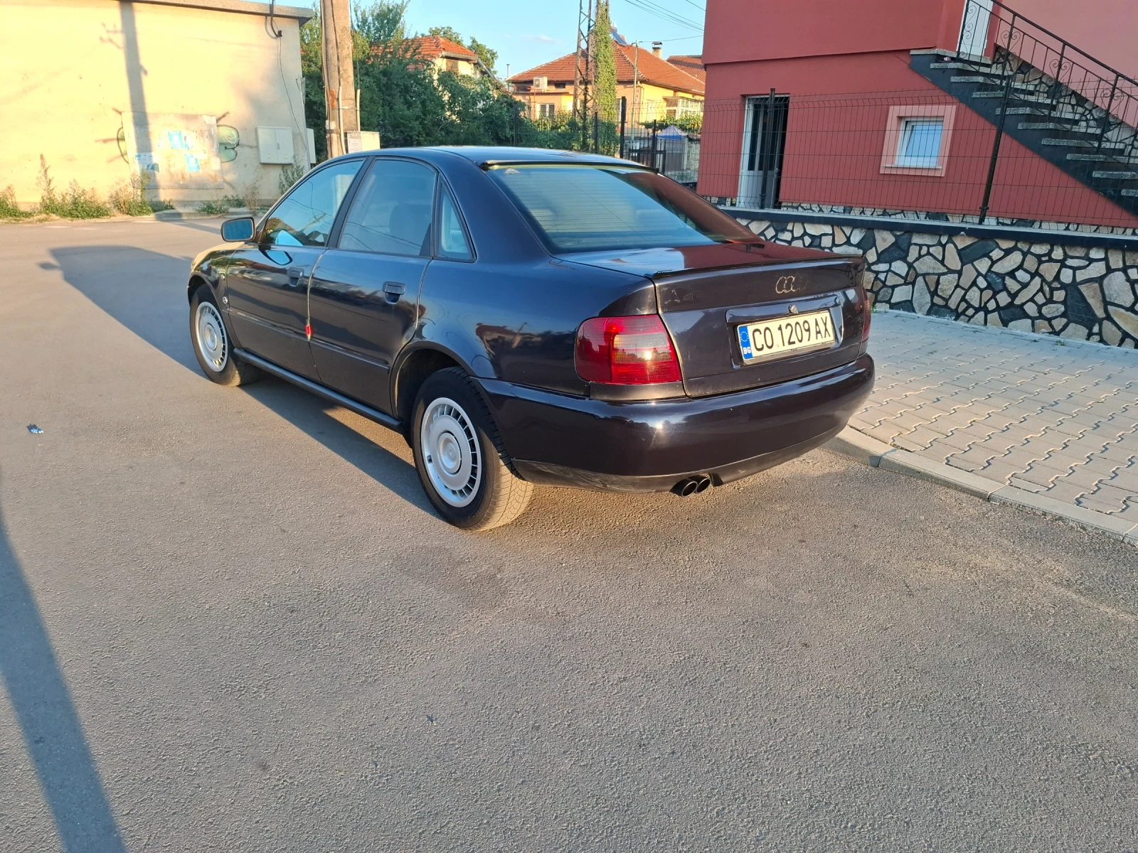 Audi A4 2.0 - изображение 8