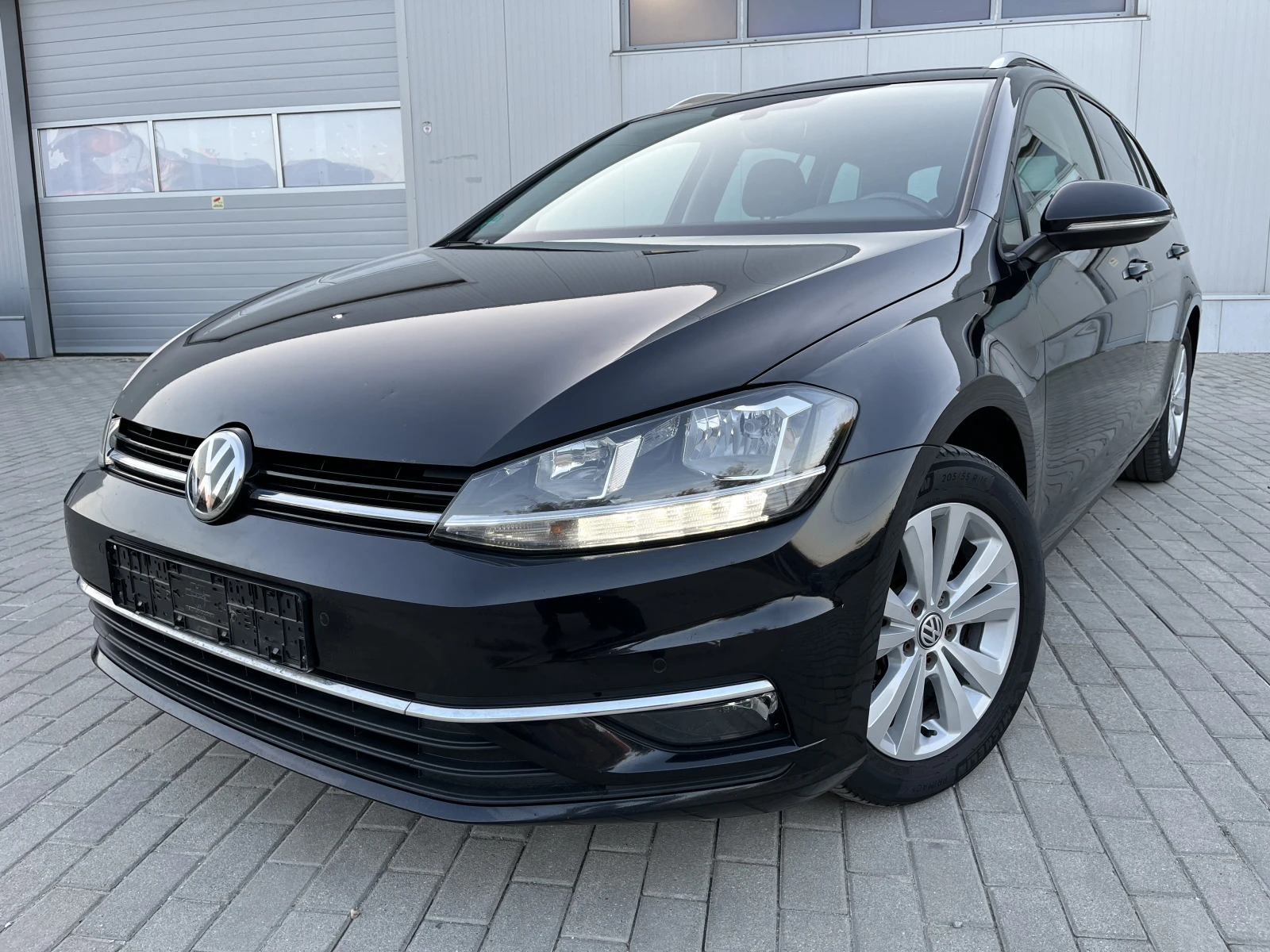 VW Golf 1.6 TDI VARIANT - изображение 6